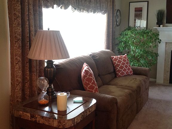 3 windows for natural light