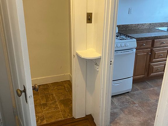 3rd image of 1299 Bush St #11