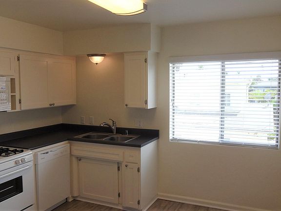 5th image of 2545 A St APT 25