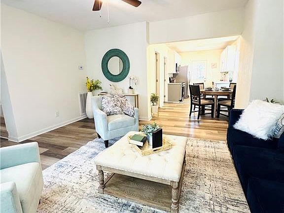 5th image of 428 W 34th St