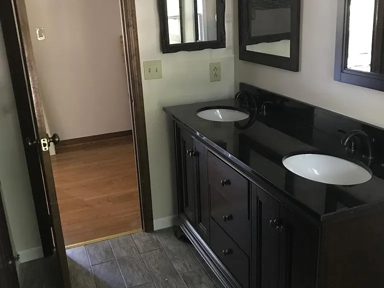 1437 Lake James Dr — Photo 11