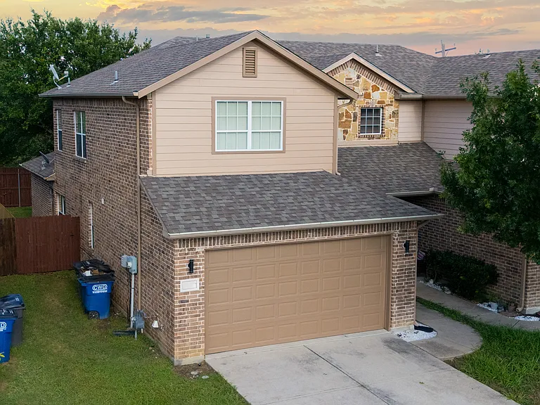 154 Castleridge Dr #B — Photo 9