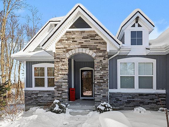 4th image of 8609 Bentham Ct NE