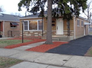 12833 S Justine St, Calumet Park, IL