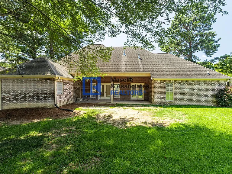 153 Hartfield Dr — Photo 38