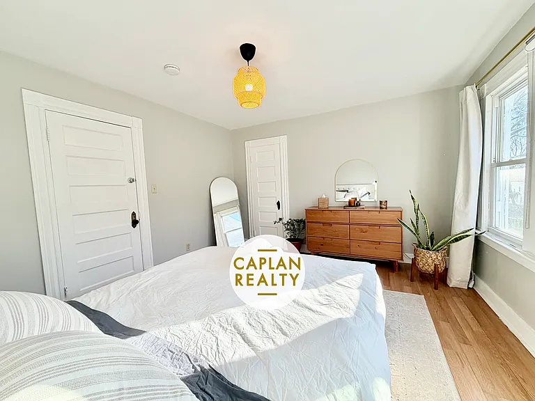 329 Norton St #O4 — Photo 22