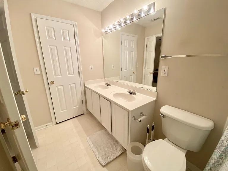 4645 Valais Ct #117 — Photo 16