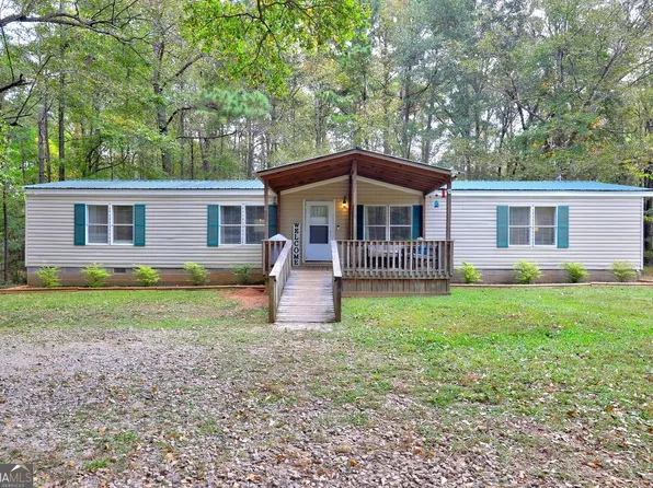 8444 Forrest Rd, Grantville, GA 30220