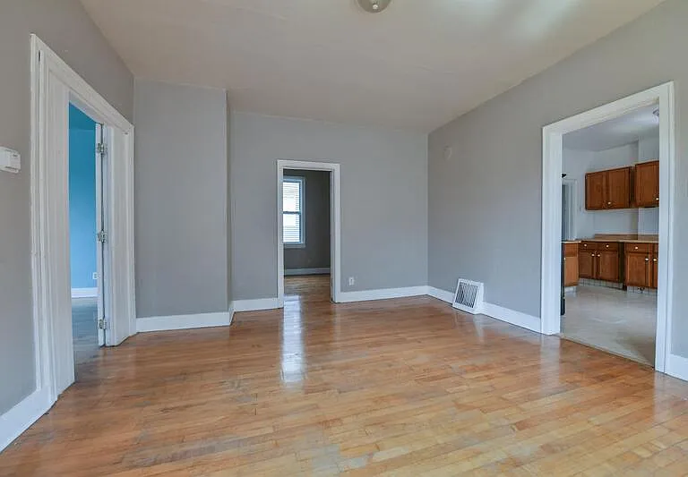 1217 Chicago St — Photo 10