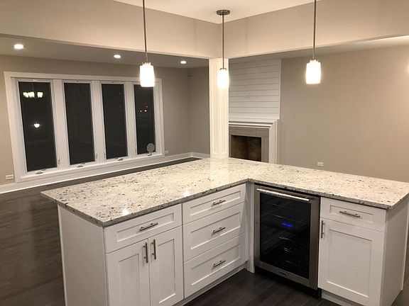 3rd image of 6255 W 127th St