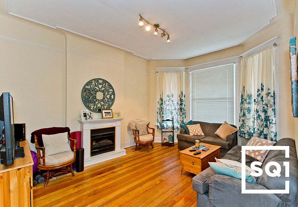 1st image of 3712 N Janssen Ave APT 1