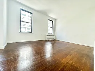 Rented by HOLTON REAL ESTATE INC.