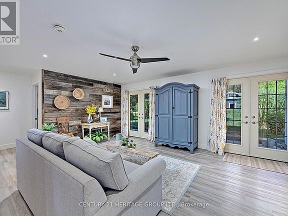 5th image of 182 Parkview Dr