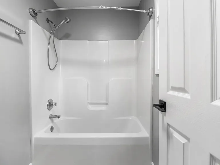 808 Leigh Ann Dr — Photo 14