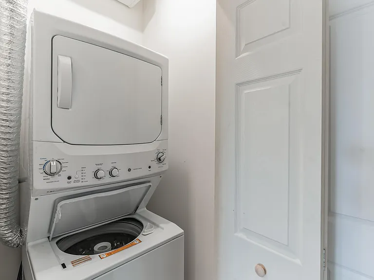 812 N Holly St #2 — Photo 4