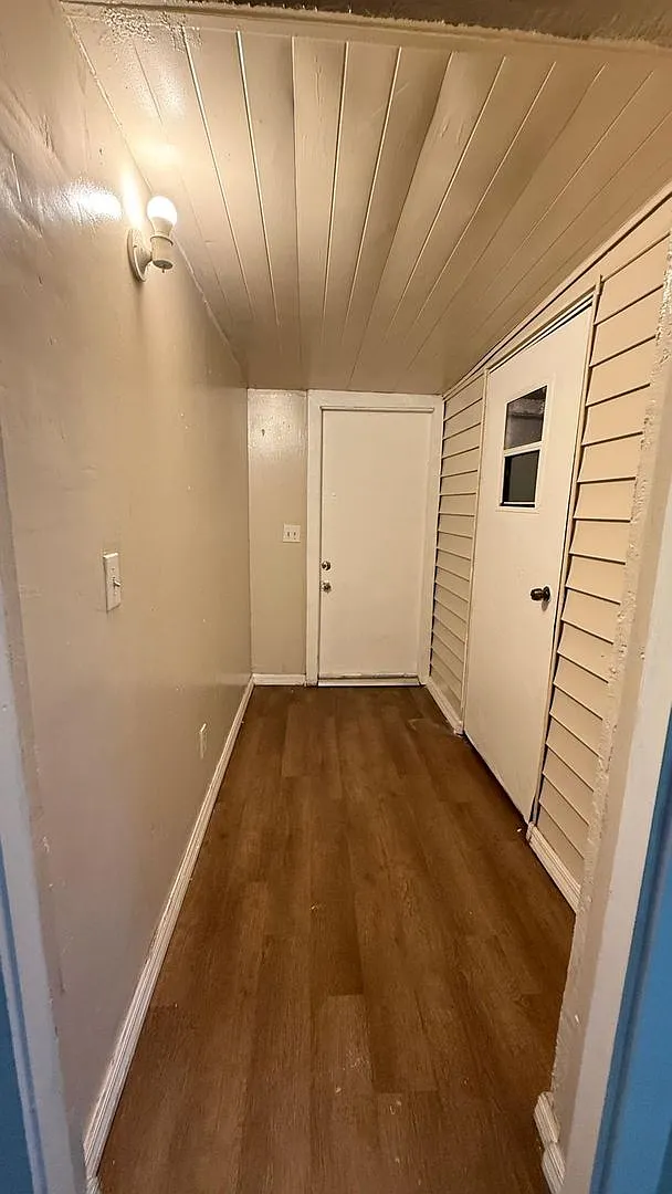 Charming 2-Bedroom Home with on Oleander Avenue Your Perfect Auburndale Oasis! — Photo 3