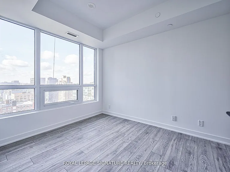 108 Peter St #1622 — Photo 21