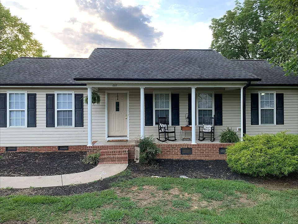 203 Back St