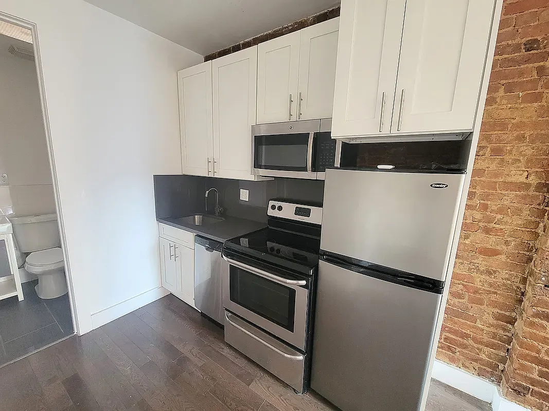 148 West 127th Street — Photo 3