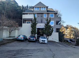 1640 SW Montgomery St, Portland, OR 97201