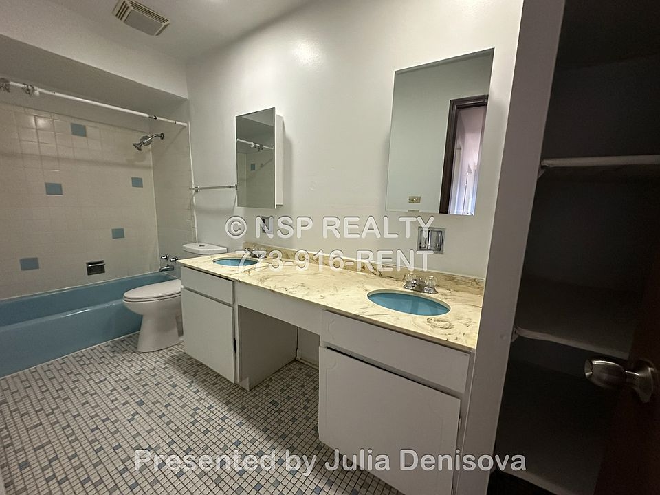 1st image of 440 Stevens Dr #206