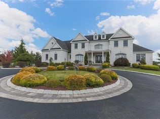 6 Del Mar Way, MONROE TOWNSHIP, NJ 08831