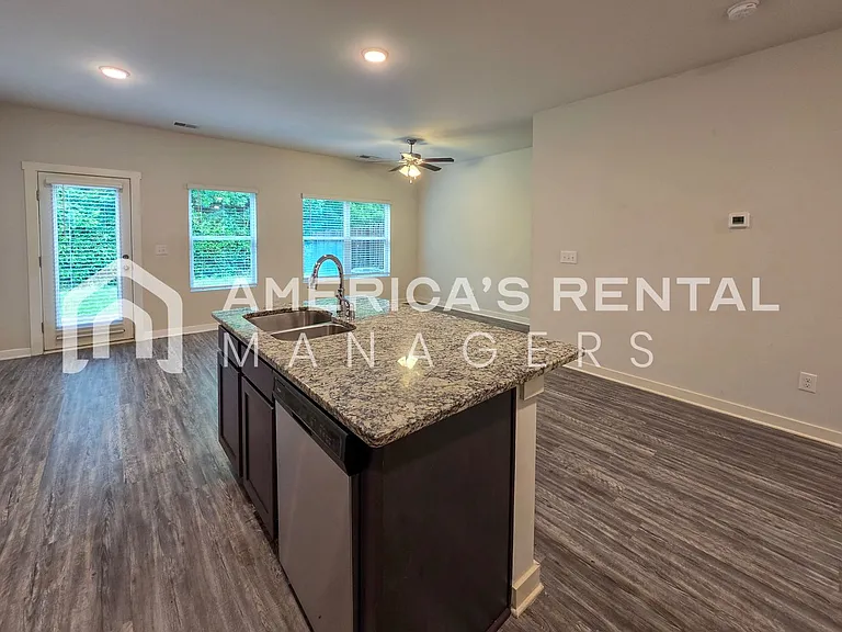 680 The Heights Ln — Photo 21