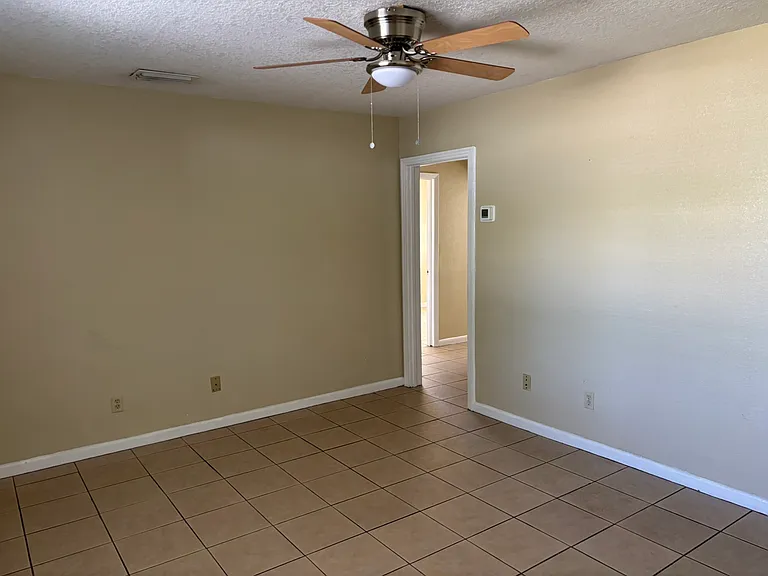 1455 Combs Rd — Photo 17