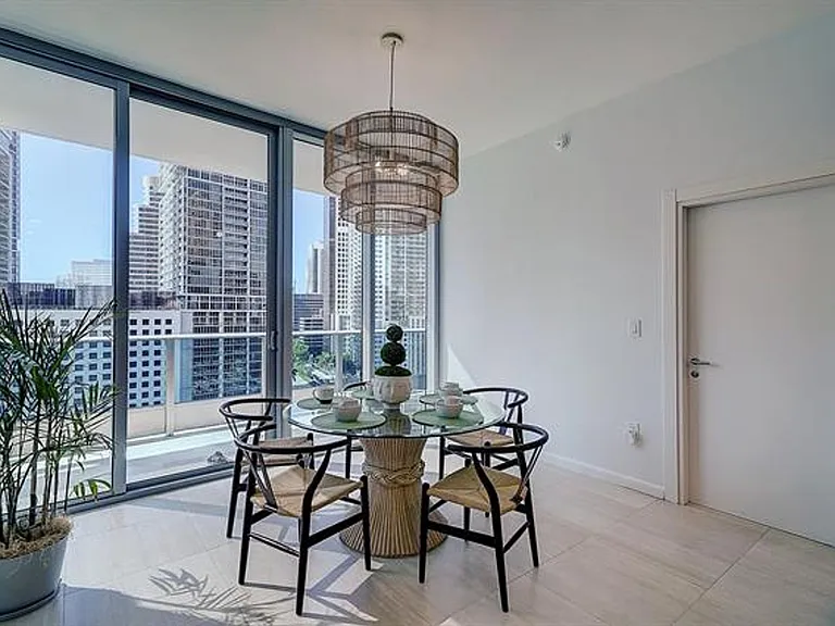 200 Biscayne Blvd #1408 — Photo 13