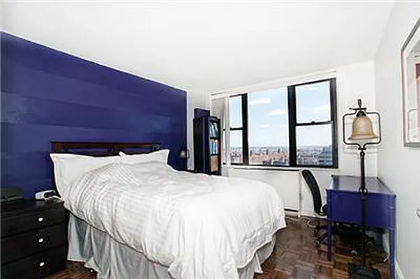 Sold by Barkoff Residential  | media 27