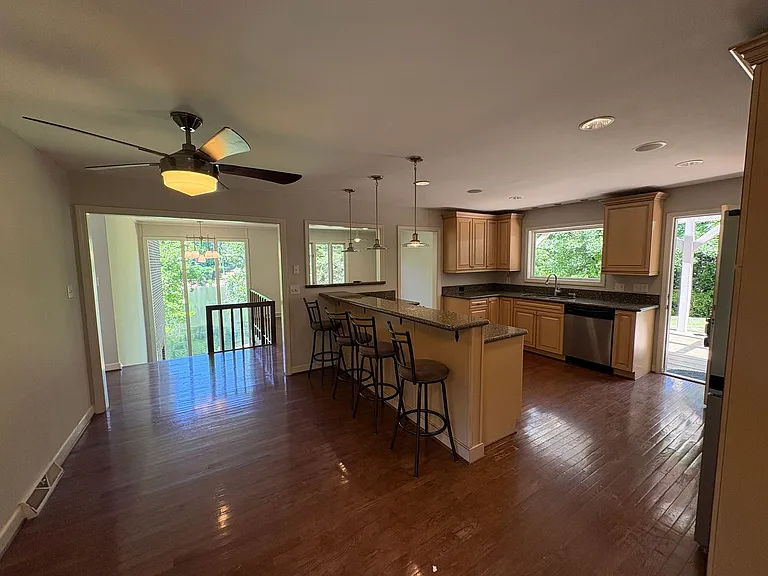 1 Dellwood Dr — Photo 3