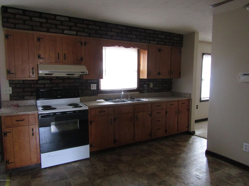 2nd image of 8309 Tallow Ct