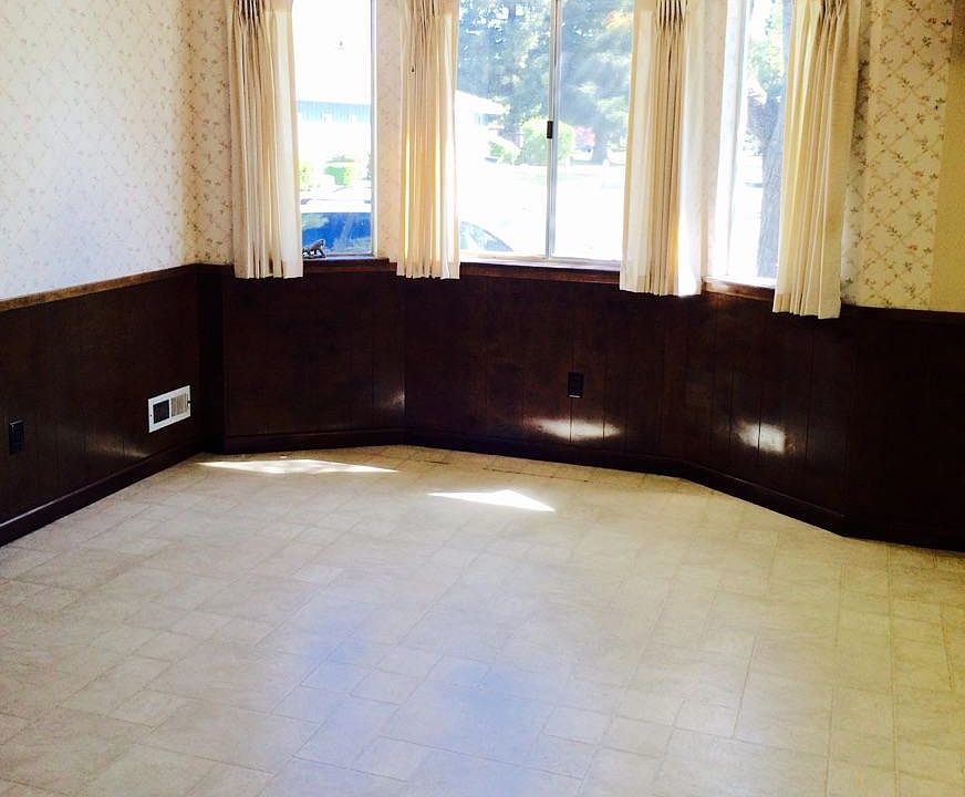 Dining Room area