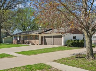 602 8th Ave, Sully, IA 50251