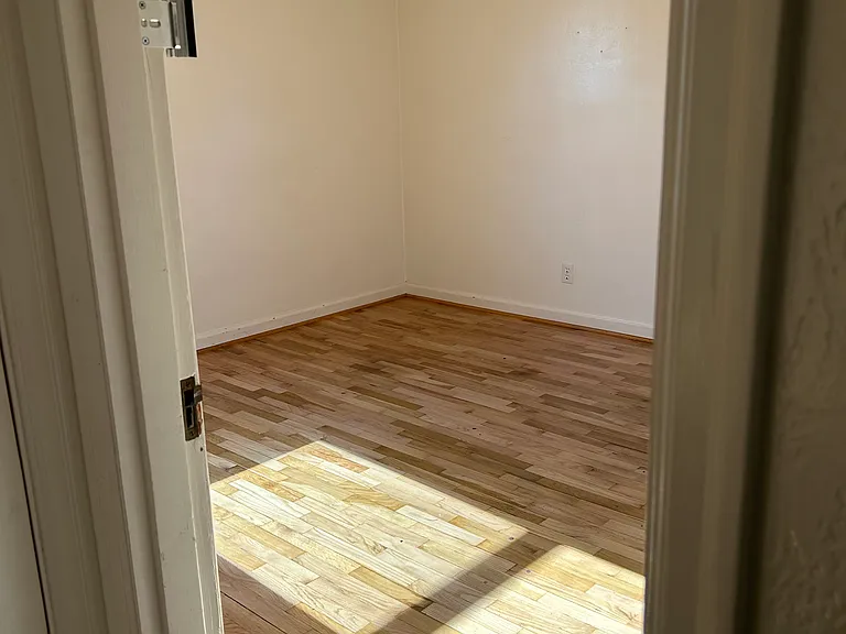 8030 S Bell St — Photo 1