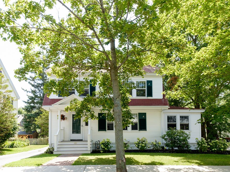 2nd image of 420 Lincoln Ave