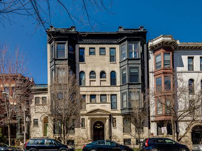 610 W Surf St APT 1A, Chicago, IL, 60657