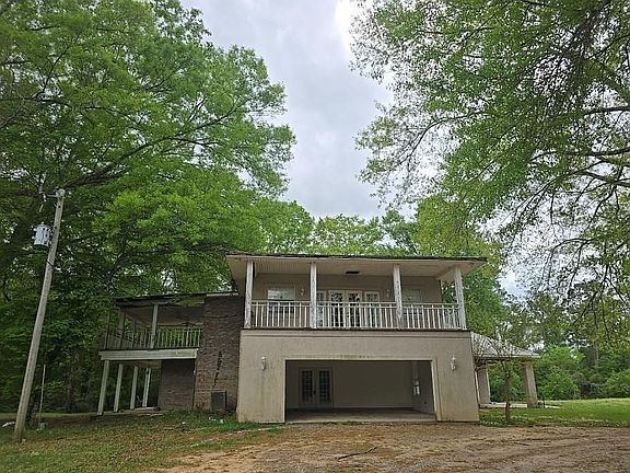 2nd image of 238 Sand Bottom Dr