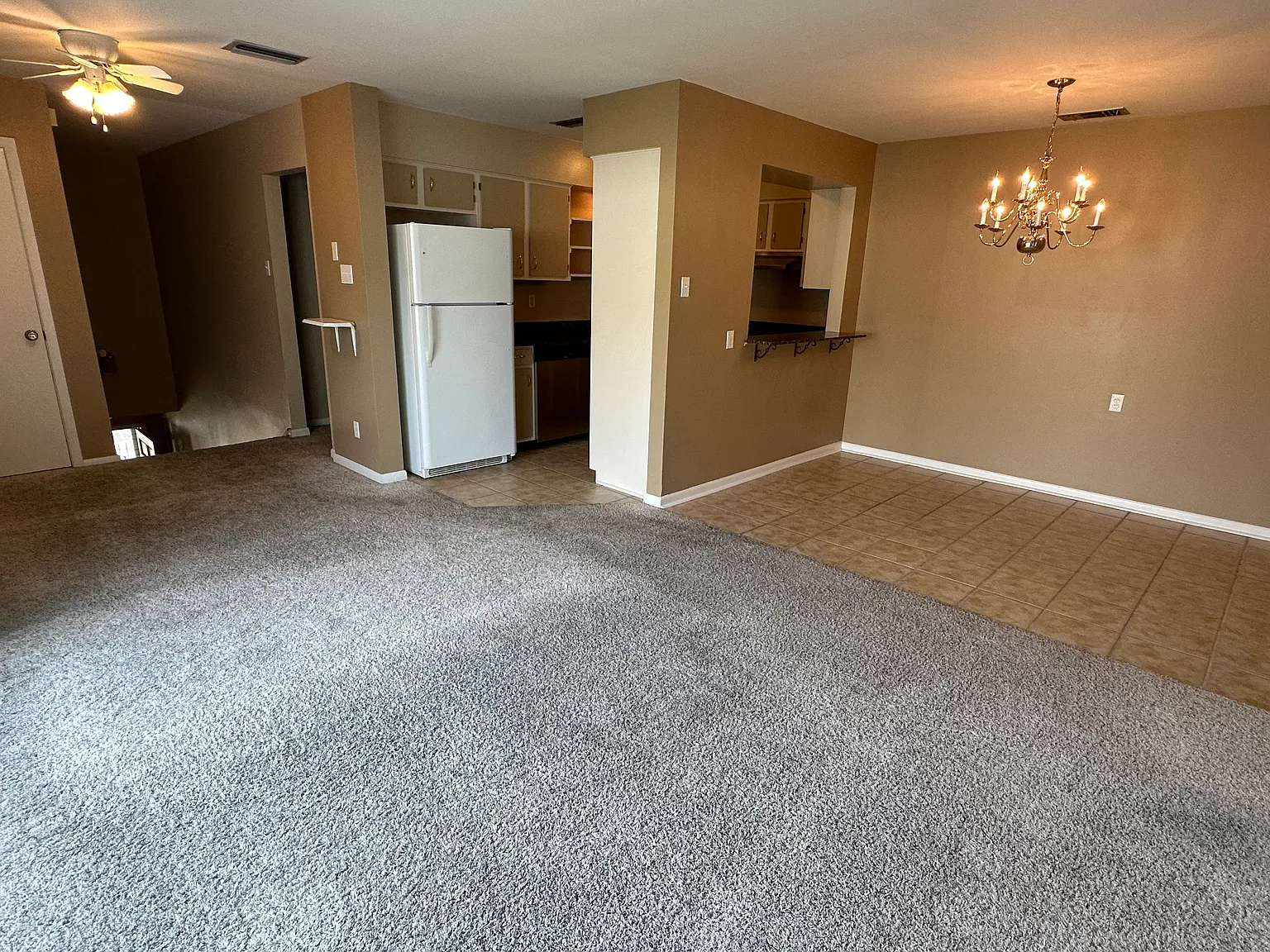 2 bed, 900 sqft, $1,450 — Photo 2