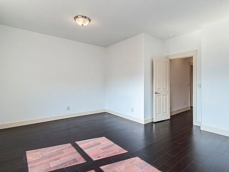 9648 SE Denali Dr — Photo 20
