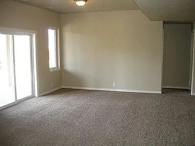 2576 Willow Glen Dr — Photo 5