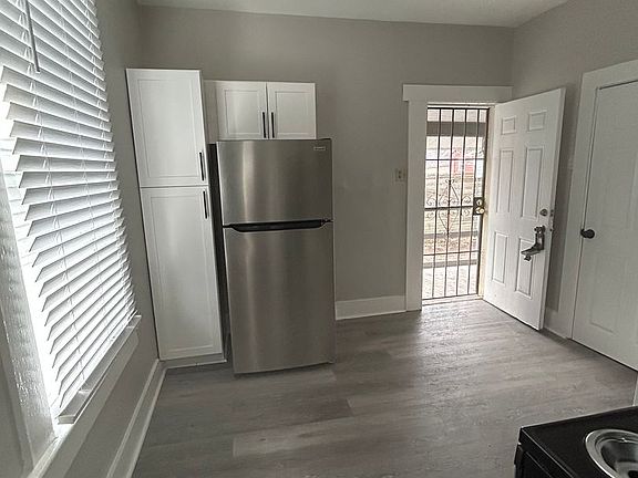 3rd image of 1314 S East St #1316