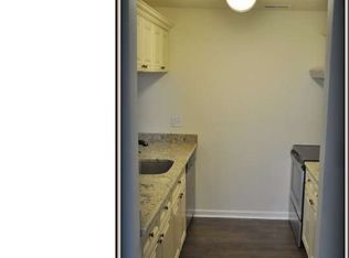 1707 The Woods, Cherry Hill, NJ 08003
