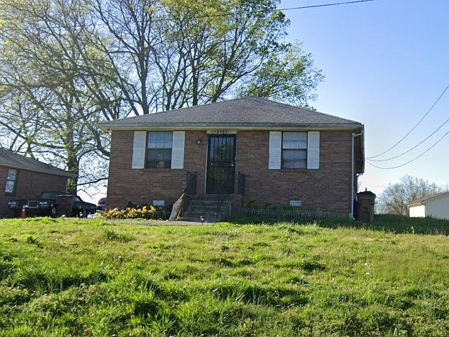1st image of 3402 W Hamilton Ave