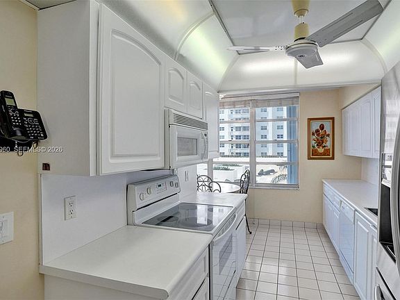 4th image of 4280 Galt Ocean Dr APT 2K