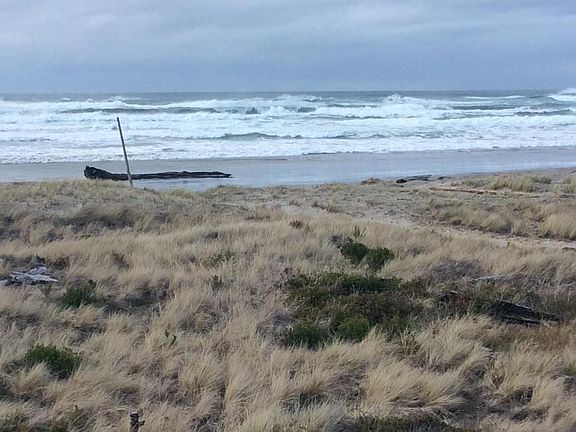 3rd image of 7160 SW Pacific Coast Hwy