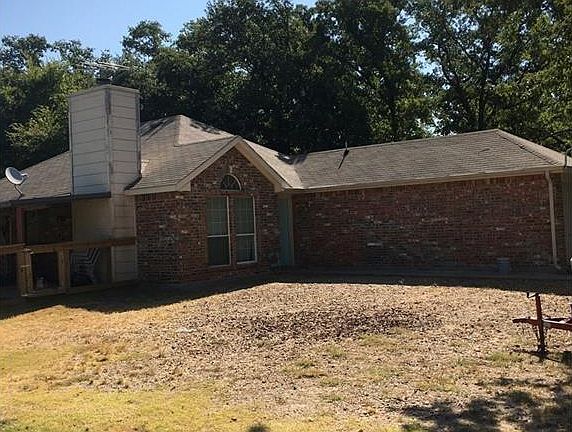 2nd image of 900 Hillburn Dr