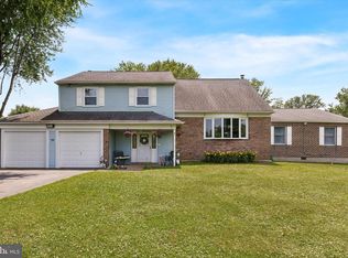 75 Cherokee Dr, Richboro, PA 18954