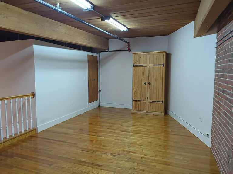 1 Westinghouse Plz #C301 — Photo 18