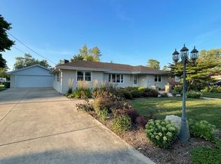 2215 Arden Pl, Joliet, IL 60435